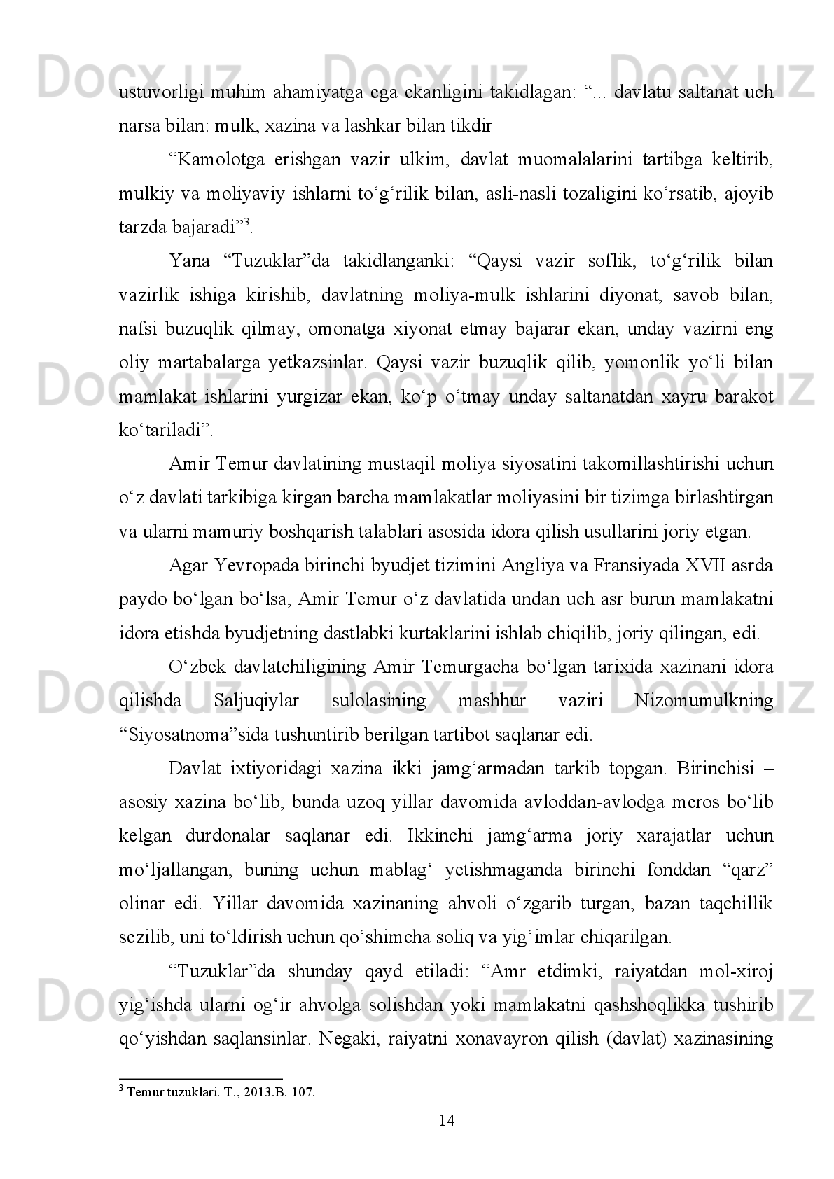 Beruniy   qadimiy   davrlarda   odamlar   o’z   mahsulotlarini   faqat   o’zi   uchun   zarur   va
ehtiyojli bo’lgan buyumlar bilan ayirboshlaganini ko’rsatadi. 
Qadimgi   turk   tilida   mo’ynasi   qimmat   jonzod-olmaxon-”tiyin”deb   atalgan.
Uning terisi natural ayirboshlashda muhim rol o’ynaganligi uchun “tiyin” so’zi pul
qimmat birligini ko’rsatadigan atama bo’lib qolgan.
Hozirgi o’zbek tilidagi “tanga” so’zi qadimgi turk tilidagi “tamg’a” so’zidan
kelib   chiqqan   bo’lib,   qadimda   har   bir   hukmron   hokimlar   turli   metall,   oltin,
kumush,   mislarga   o’z   tamg’asini   bosib   muomalaga   chiqarganlar   va   bu   pullar
“tamg’a” pul deb yuritilgan, keyinroq borib bu “tanga” so’ziga aylanib qolgan. Rus
tilidagi “dengi” so’zi ham “tanga” so’zidan olingan.
Demak,   tanga   pullar   qadimiy   davrlarda,   ya’ni   ijtimoiy   mehnat   taqsimoti
tug’ilib,   ishlab   chiqarish   ancha   rivojlangan,   mahsulotlar   o’z   ehtiyojidan   ortib
qolgan   va   uni   boshqa,   masalan,   qishloq   xo’jalik   yoki   (qo’l)   hunarmandchilik
mahsulotlari   bilan   almashtirish   zaruriyati   paydo   bo’lgan   bir   davrda   tovarlarning
almashtirish ekvivalenti (muqobil qiymatli o’lchov) sifatida paydo bo’ladi. 
Mahsulot   ishlab   chiqarish   va   ayirboshlash   jarayonining   tobora   rivojlanib
borishi   turli   qabila,   xalq   va   mamlakatlar   o’rtasida   savdo-sotiqning,   Tovar
ayirboshlashning   zaruriyatini   yuzaga   keltirdi.   Turli   xalq   va   mamlakatlarda   turli
tovarlar   umumiy   ekvivalent   hisoblanganligi   bu   jarayonning   taraqqiy   etishiga
to’sqinlik qildi. Natijada butun tovarlar dunyosidan shunday tovar ajralib chiqdiki,
u   barcha   hudud   va   mamlakatlarda   umumiy   ekvivalent   (teng   qiymatli   o’lchov)
sifatida   qo’llanila   boshladi.   Bu   vazifani   qimmatbaho   metallar,   avval   mis   va
kumush, keyinchalik esa oltin bajaradigan bo’ldi.
Oxir-oqibatda   oddiy   tovar   ko’rinishidagi   umumiy   ekvivalent   o’rniga   pul
shaklidagi elvivalent maydonga keldi. Bunday oltin (dinor), kumush (dirham), mis
(fulus)   oddiy   tovar   emas,   balki   o’ziga   xos   maxsus   tovar   bo’lib,   unda
ayirboshlashning natura shakli bilan ekvivalent shakli birlashib ketgandir.
Dunyoda   eng   qadimiy   birinchi   tanga   pullar   Yunoniston,   Midiya,   (Kichik
Osiyo)   va   Xitoyda   miloddan   avvalgi   VIII-VII   asrlarda   muomalaga   kiritilgan.
O’zbekiston   qadimdan   tovar   –   pul   munosabatlari   rivojlangan   davlatlardan   biri
6