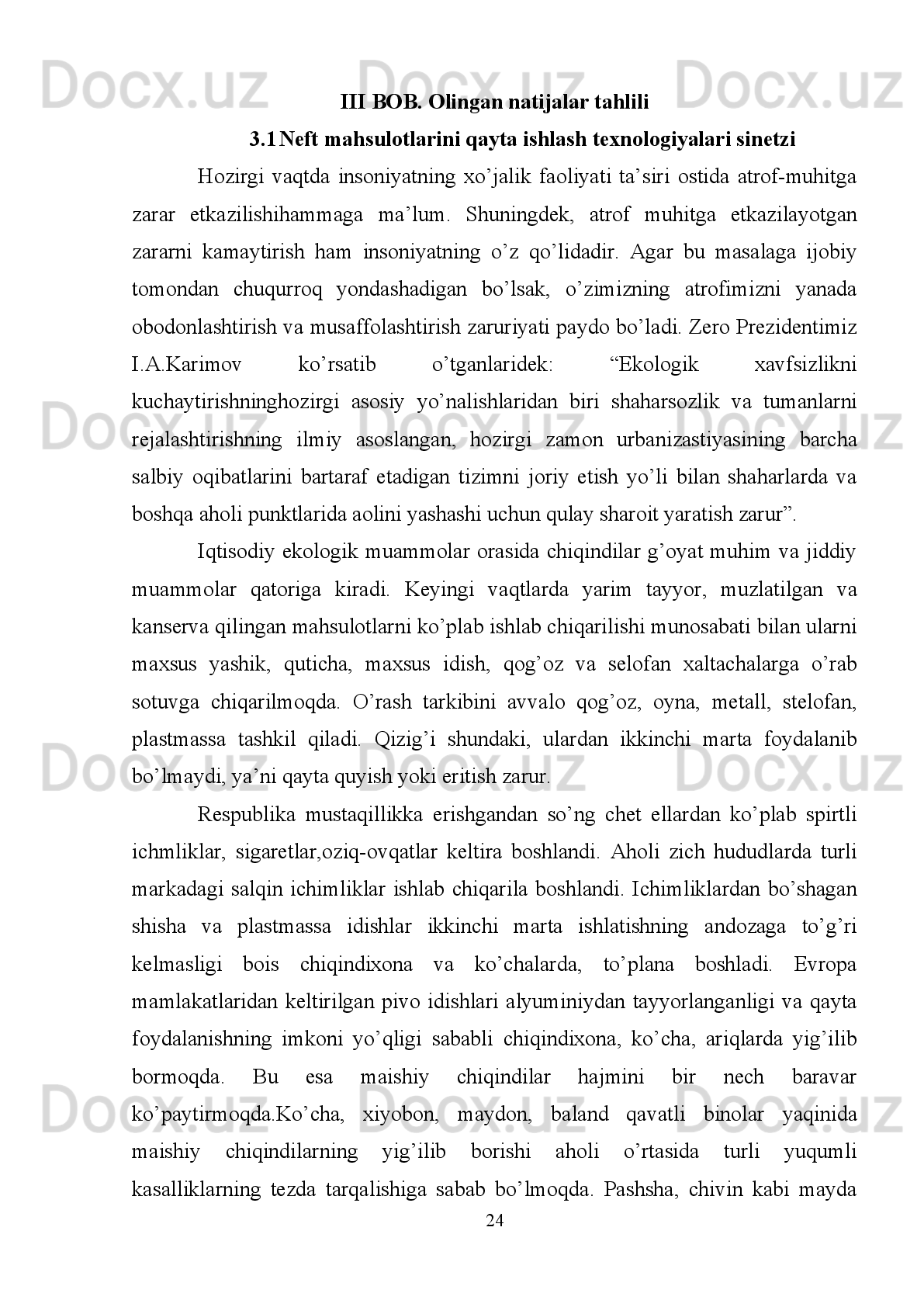issiqligiga   va   quyiroq   qotish   haroratiga   va   qovushqoqlikka   egaligi   bilan
xarakterlanadi.  
Uglevodorod xomashyosining pirolizi jarayoni asosan quyi alkenlarni olishga
bag`ishlangan bo`lib, jarayon 700-10000C haroratda va atmosfera bosimiga yaqin
bosimda olib boriladi.  
Etilen   olish   uchun   optimal   xomashyo   etandir.   Etilenning   miqdori   ushbu
jarayonda 80% (mass.)  ga yetadi. Etilenning ko`p miqdori propan pirolizida 47%
(mass.)   va   butan   pirolizida   45%   (mass.)   olinadi.   Tarmoqlangan   alkanlarning
pirolizida   ko`proq   propilen   hosil   bo`ladi.   Yuqori   haroratda   alken   va
metilatsetilenlar   ham   hosil   bo`ladi.   Quyi   alkenlarning   miqdori   sikloalkan   va
arenlarning pirolizida yuqori emas.
Etilen ishlab chiqarish sanoat sharoitlarida asosan individual birikmalar emas,
balki   neft   fraksiyalari   ishlatiladi.   Etilen   bilan   birgalikda   C3-C4   alkenlar,   ko`p
miqdorda suyuq mahsulotlar ham hosil bo`lib, tarkibida alkenlar, sikloalkenlar, C5
va   undan   yuqori   alkadienlar   hamda   C6-C8   arenlar   va   boshqa   komponentlar   hosil
bo`ladi.  
To`g`ridan-to`g`ri   haydab   olingan   benzin   resurslari   yetishmaganligi   bois   va
narxlarning   uzluksiz   o`sishi   oqibatida   piroliz   xomashyosi   sifatida   ko`pchilik
davlatlarda   kerosin   –   gazoyl   fraksiyasi   (170-3800C)   qo`llanilmoqda.
Benzin pirolizida hosil bo`ladigan mahsulotlar
Hozirda piroliz jarayoni uchun yanada og`irroq bo`lgan xom ashyoni ishlatish
tendensiyasi   kuzatilayapti.   Kokslash   jarayonining   maqsadi   –   neft   koksi   va   keng
fraksion tarkibli distillat olishdir.
Neft   koksini   olish  uchun  xomashyo   sifatida  quyidagilar   ishlatilishi  mumkin:
benzinsizlangan   neft,   birlamchi   qayta   ishlash   qoldiqlari   –   mazutlar,   yarim   –
gudronlar,   gudronlar;   ikkilamchi   kelib   chiqish   mahsulotlari   –   kreking   qoldiqlar,
katalitik   kreking   og`ir   gazoyllari,   piroliz   smolalari   hamda   tabiiy   asfaltlar   va   moy
ishlab chiqarish jarayoni qoldiqlari (asfaltlar, ekstraktlar).
Kokslash davriy usulining ko`lami va texnik rasmiylashtirilishi – neftni qayta
ishlash zamonaviy talablarga mos kelmay qoldi.  
17